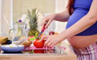Что можно есть беременным на разным сроках, последствия плохого питания