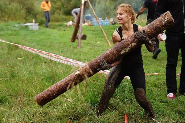 Часто спину срывают при подъеме тяжестей