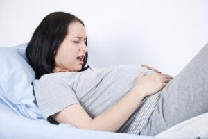 Колики во время беременности 