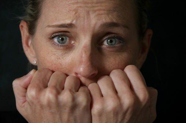 Приступ эмоционального напряжения называется пароксизмальной тревожностью
