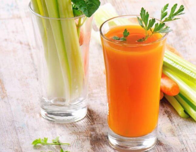 Морковно-сельдерейный сок